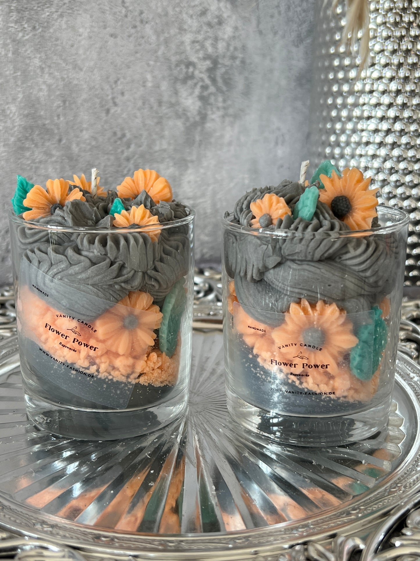 Orange Flower Garden Kerze