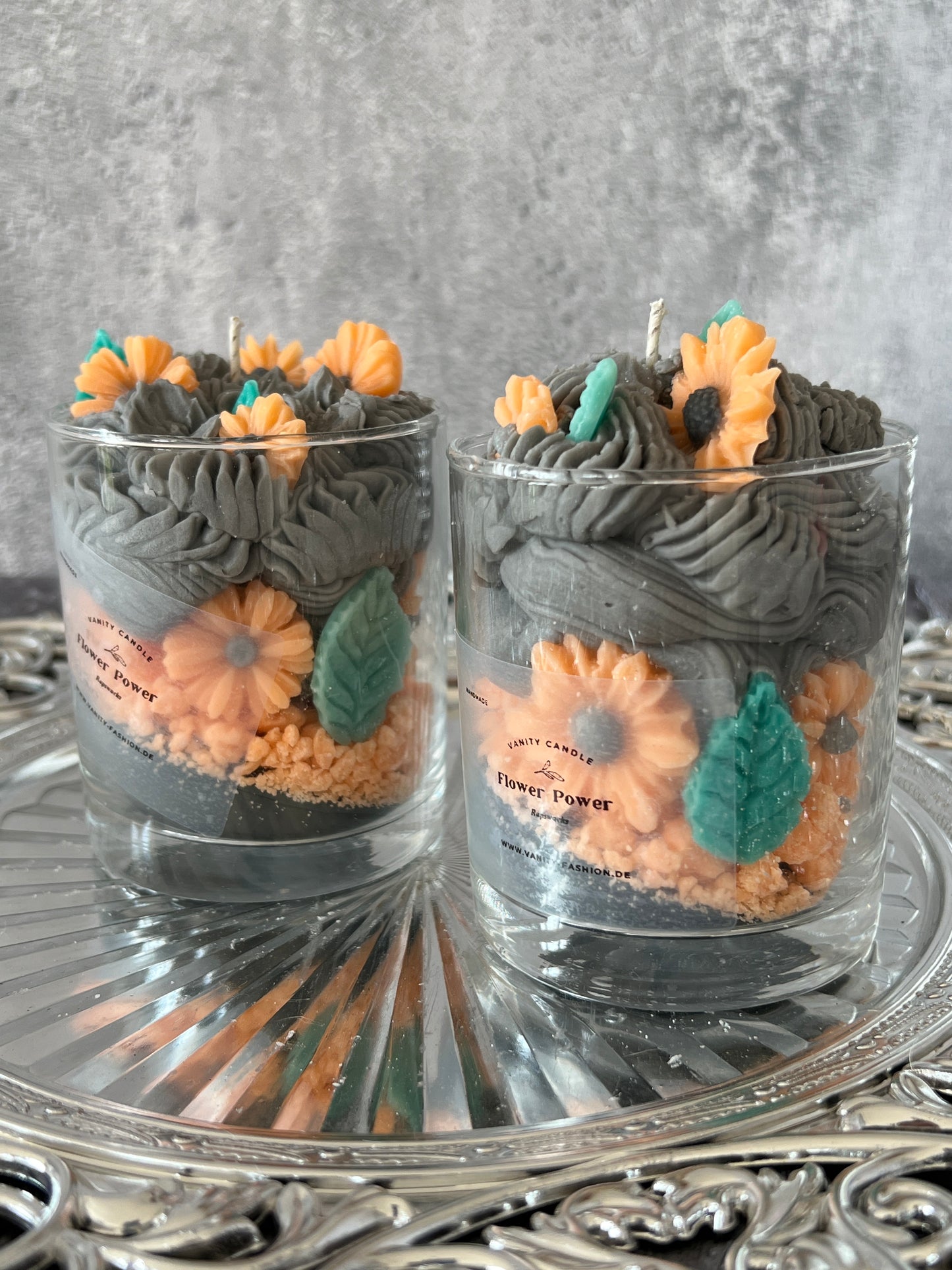 Orange Flower Garden Kerze