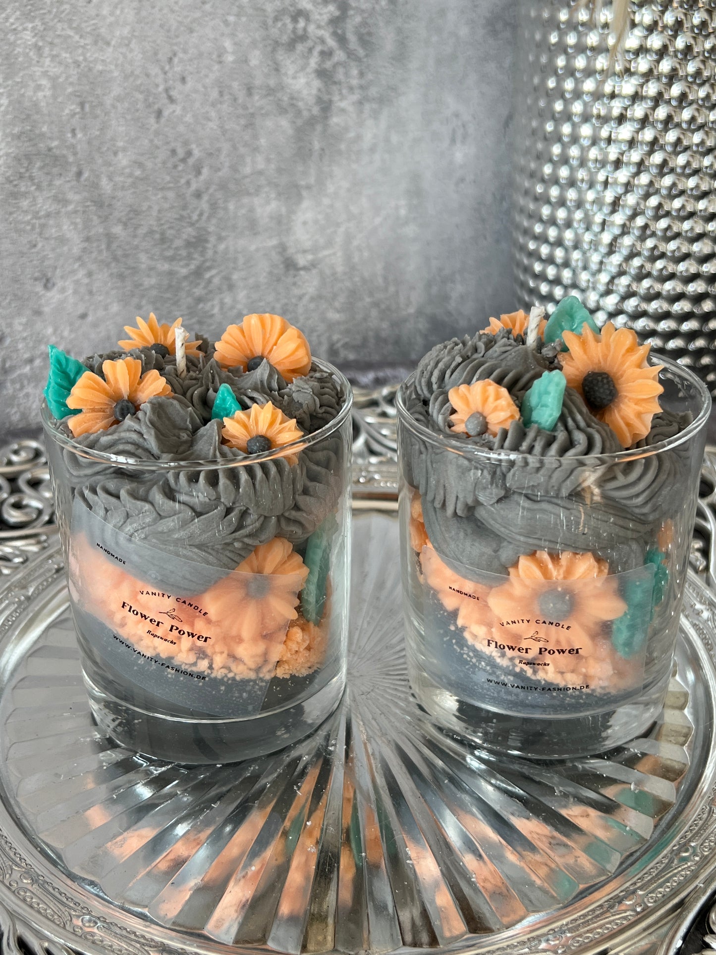 Orange Flower Garden Kerze