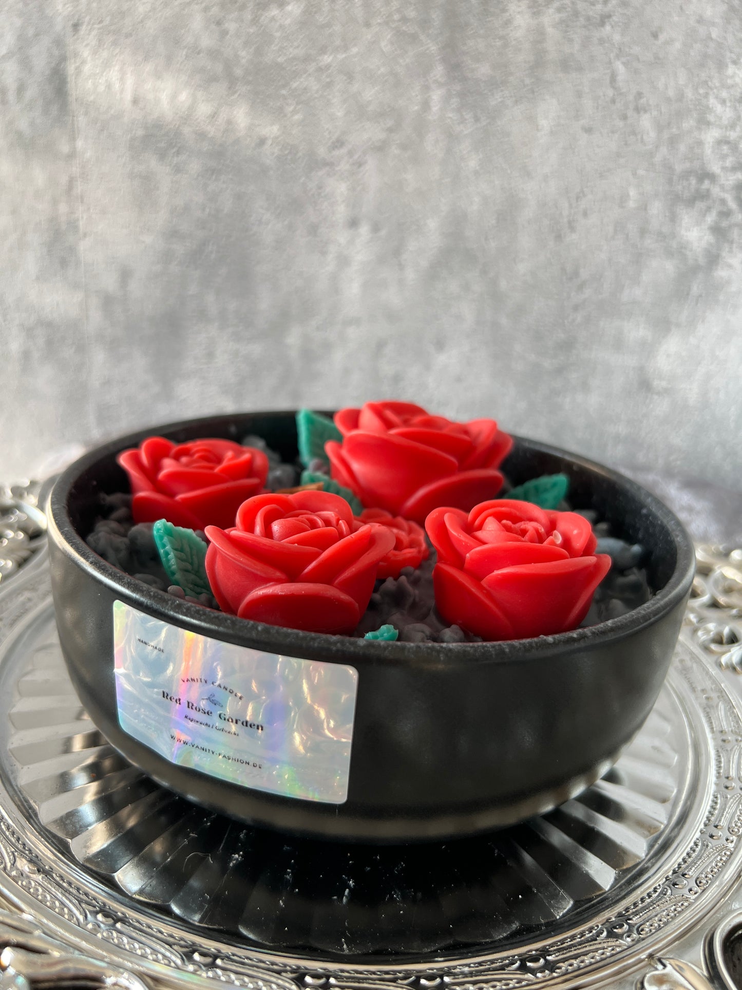 Schwarze Keramik Schale Red Rose Garden