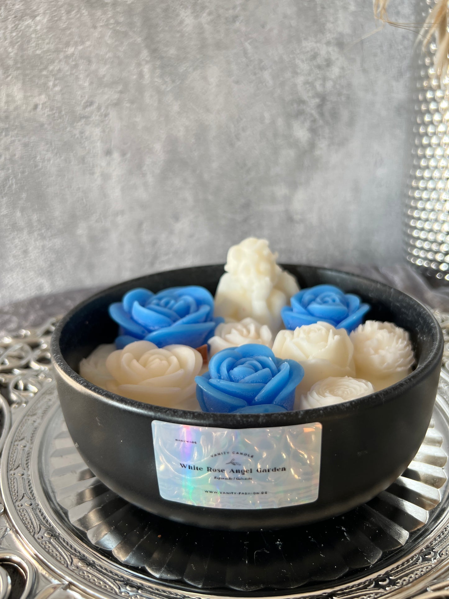 Schwarze Keramik Schale Red Rose Garden