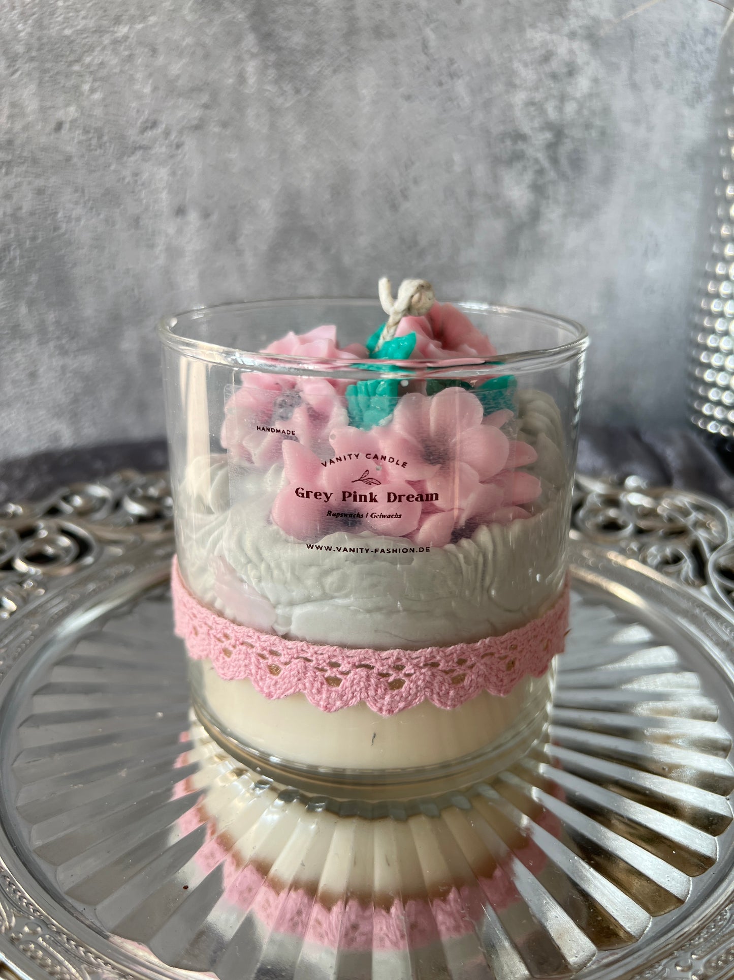 Große Grey Dream Flower Kerze