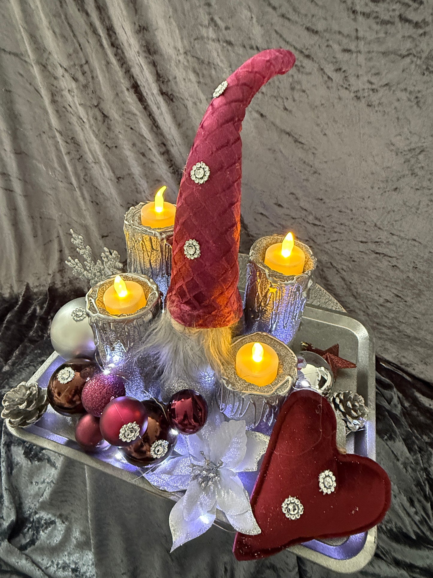 Adventskranz Wichtel rot