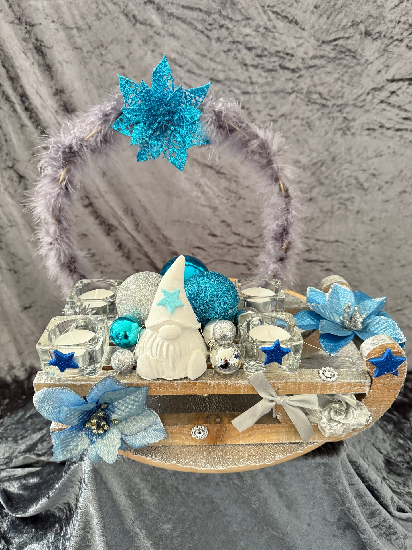 Adventskranz Schlitten blau weiß