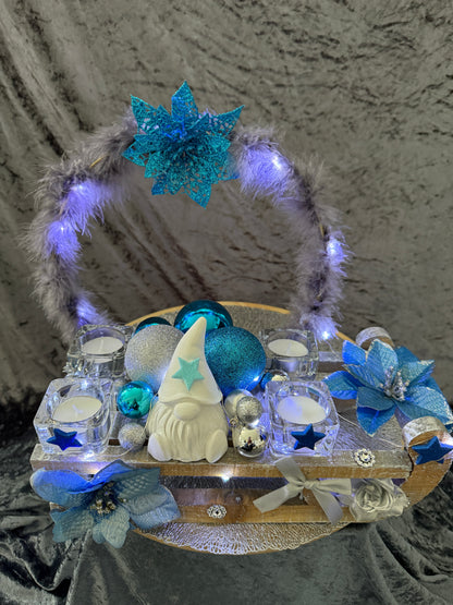 Adventskranz Schlitten blau weiß
