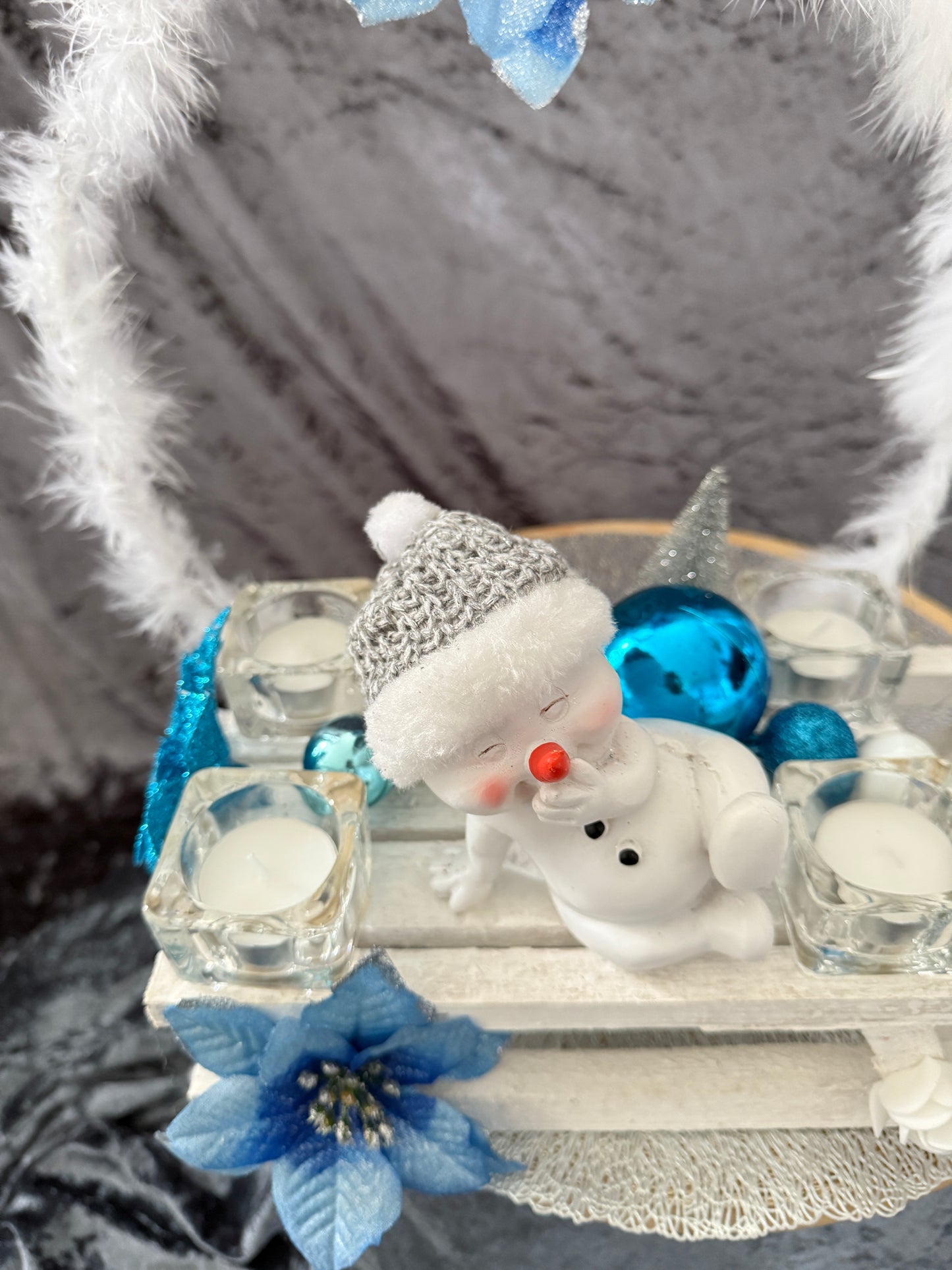 Adventskranz Schlitten weiß blau