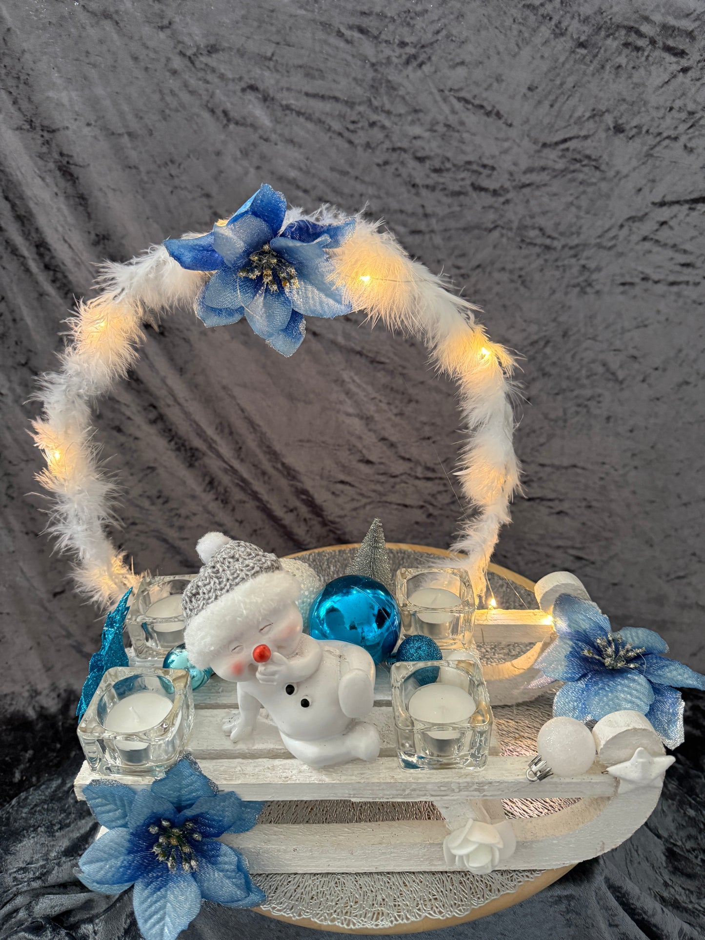 Adventskranz Schlitten weiß blau