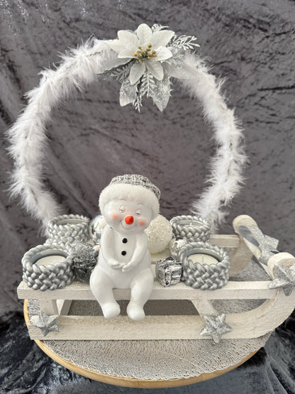 Adventskranz Schlitten weiß silber