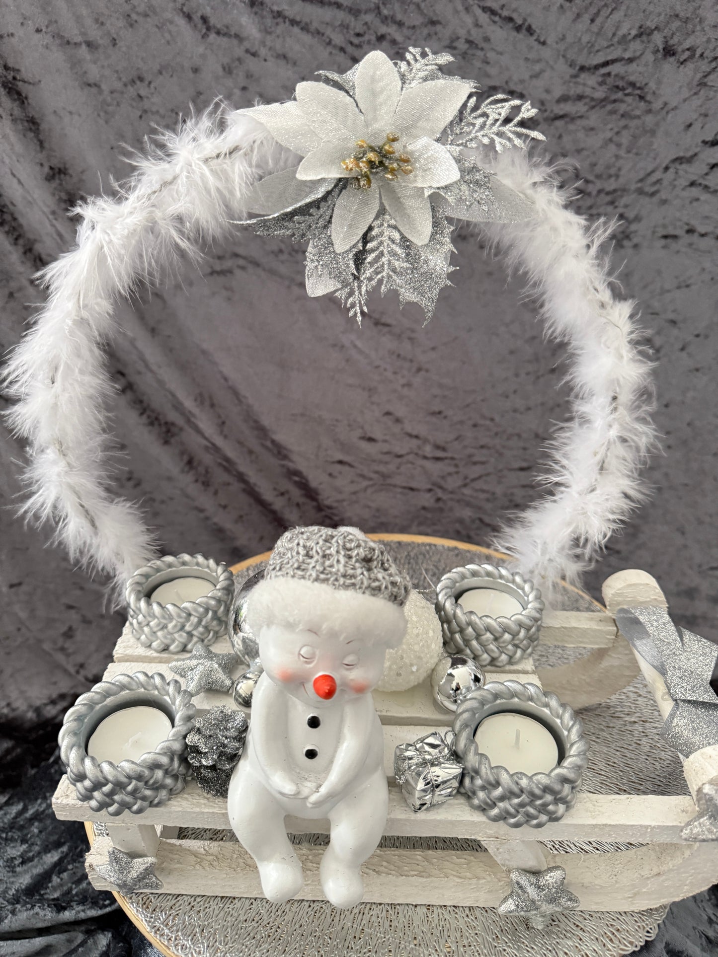 Adventskranz Schlitten weiß silber