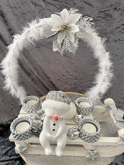 Adventskranz Schlitten weiß silber