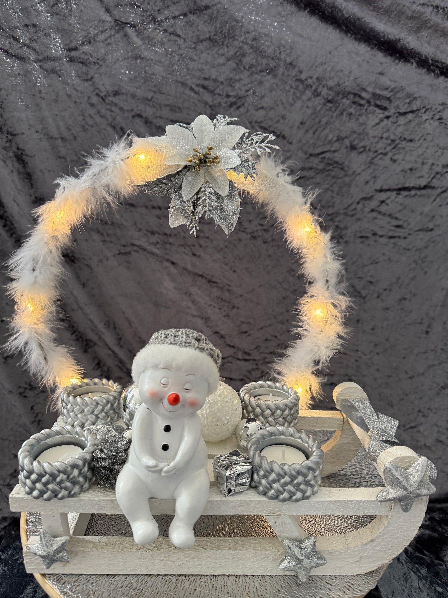 Adventskranz Schlitten weiß silber