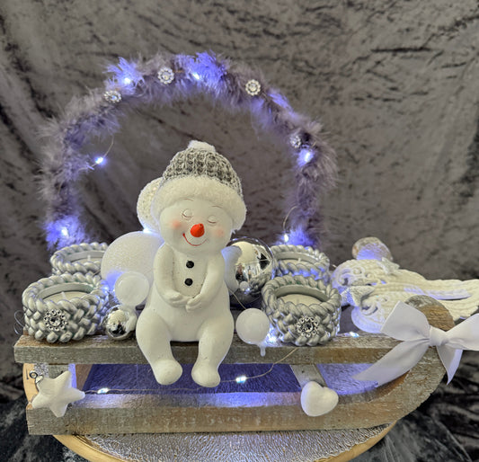 Adventskranz Schlitten silber weiß