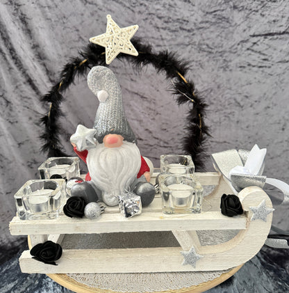 Adventskranz Schlitten weiß schwarz