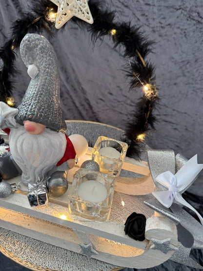 Adventskranz Schlitten weiß schwarz
