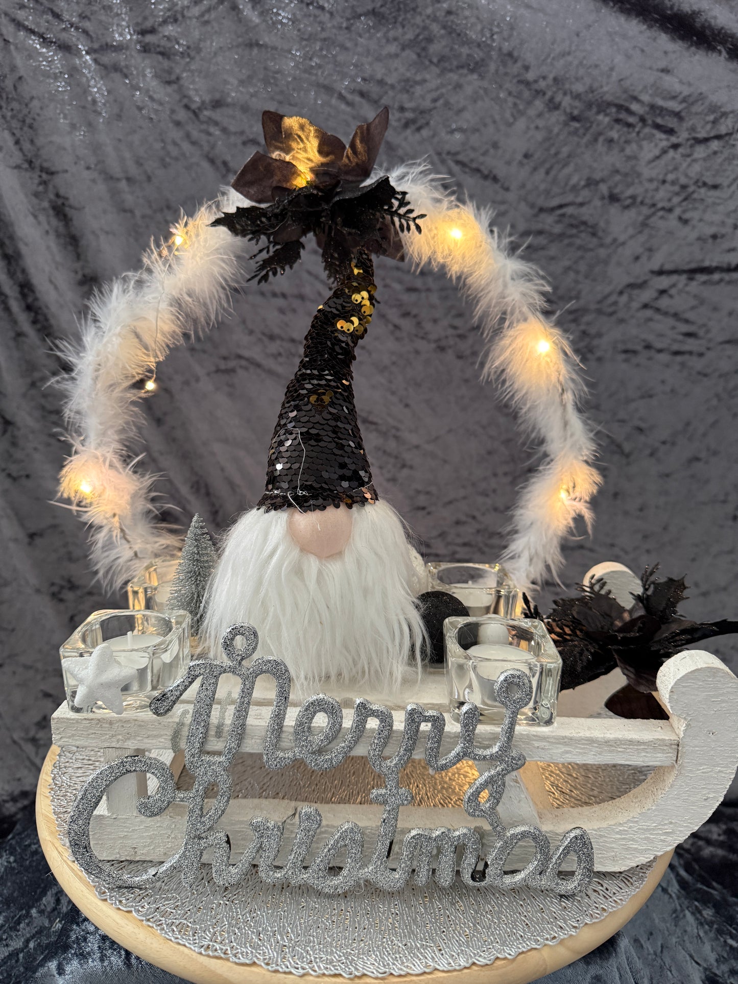 Adventskranz Schlitten schwarz weiß