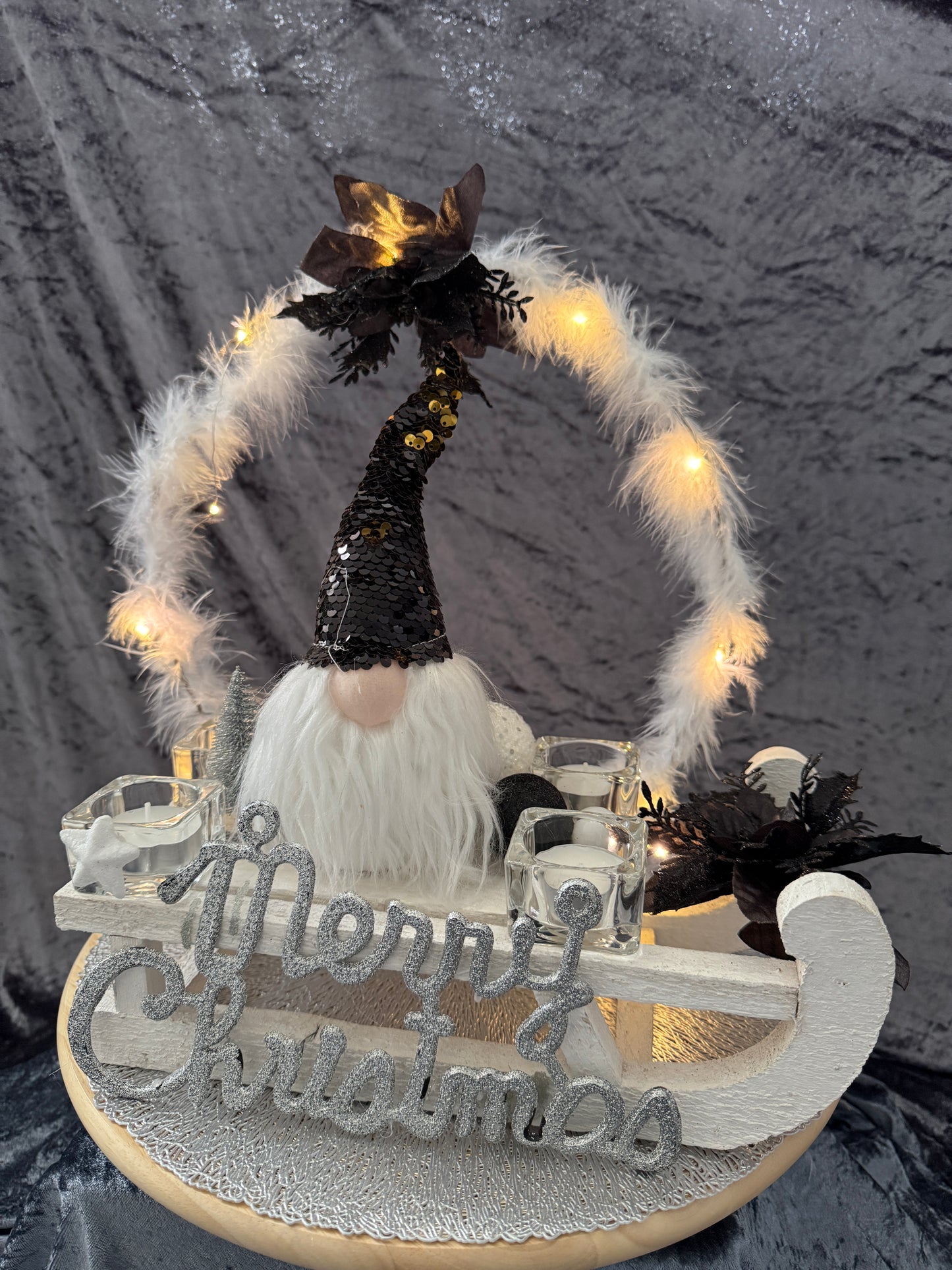 Adventskranz Schlitten schwarz weiß