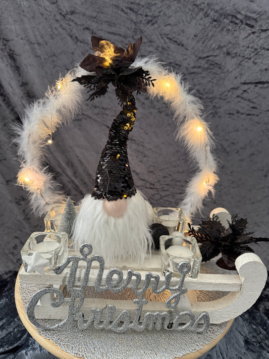 Adventskranz Schlitten schwarz weiß