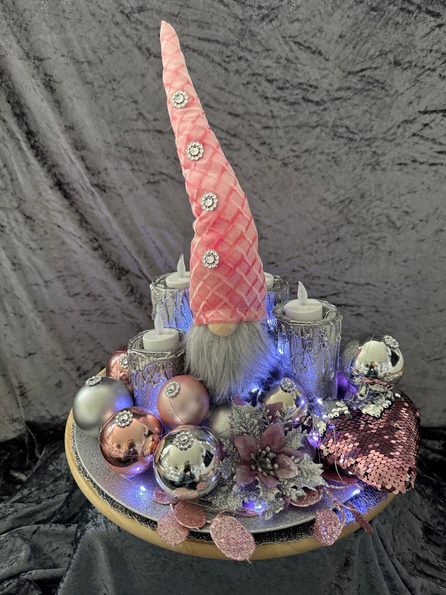 Adventskranz Wichtel rosa