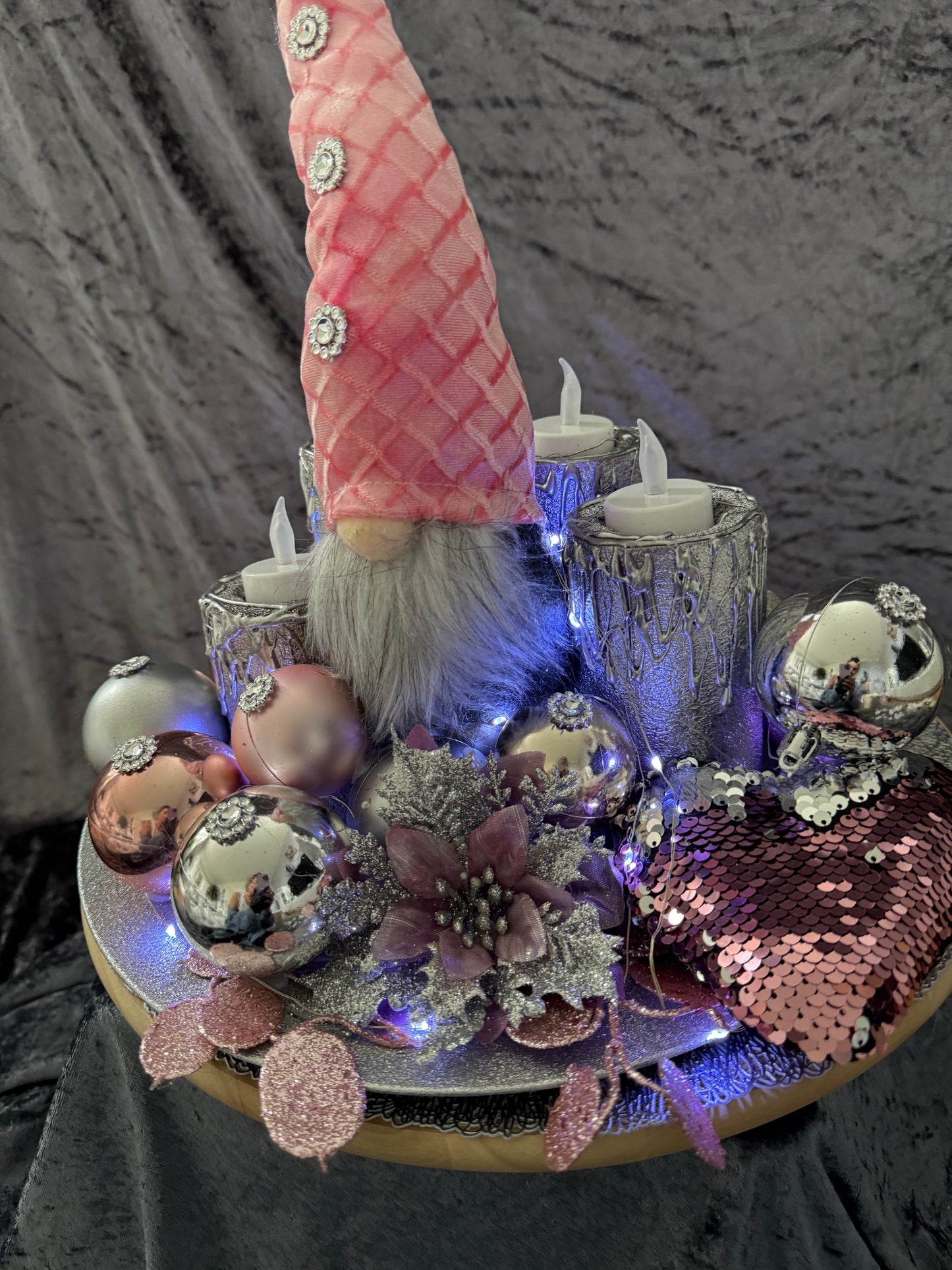 Adventskranz Wichtel rosa