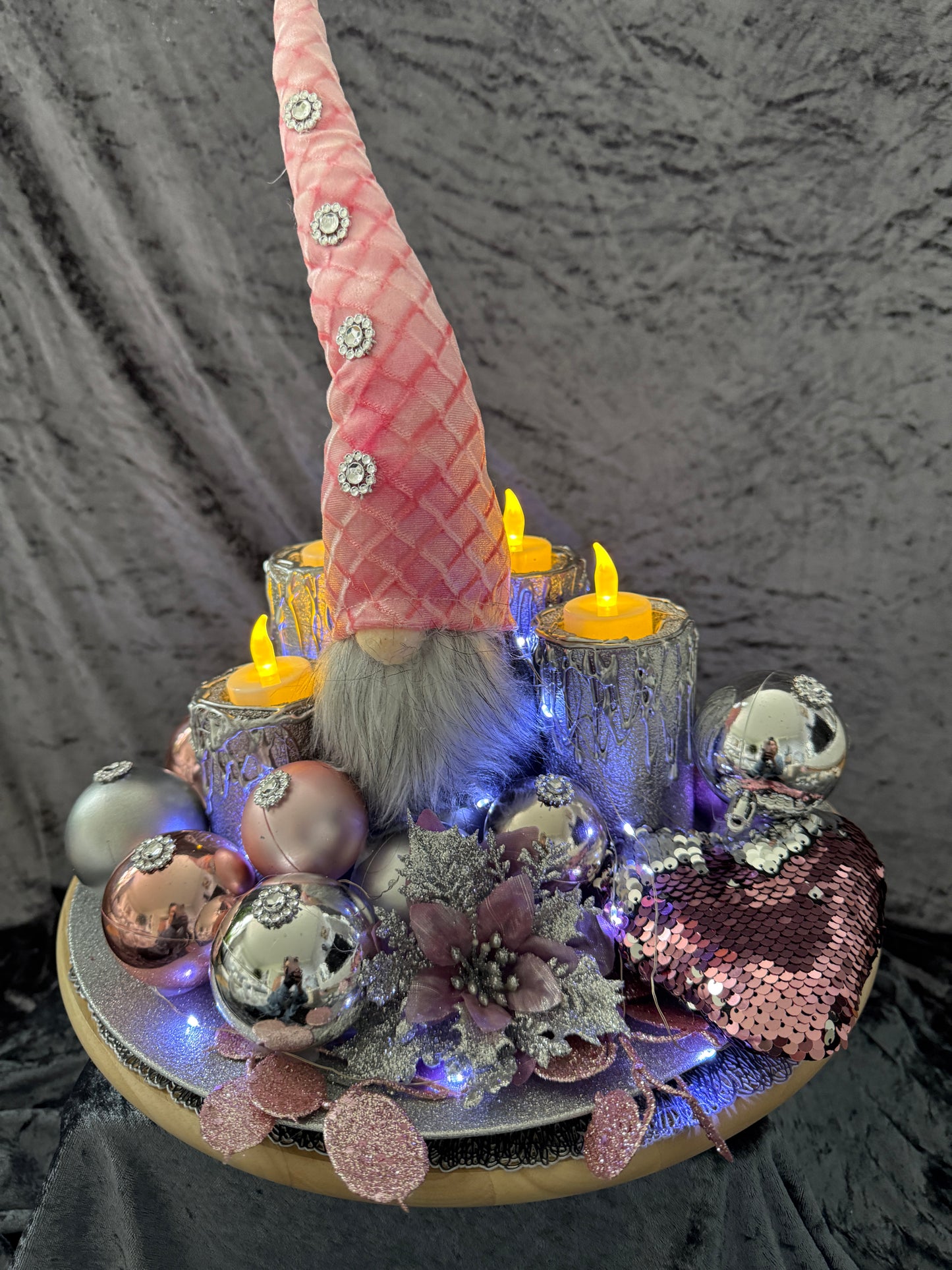 Adventskranz Wichtel rosa