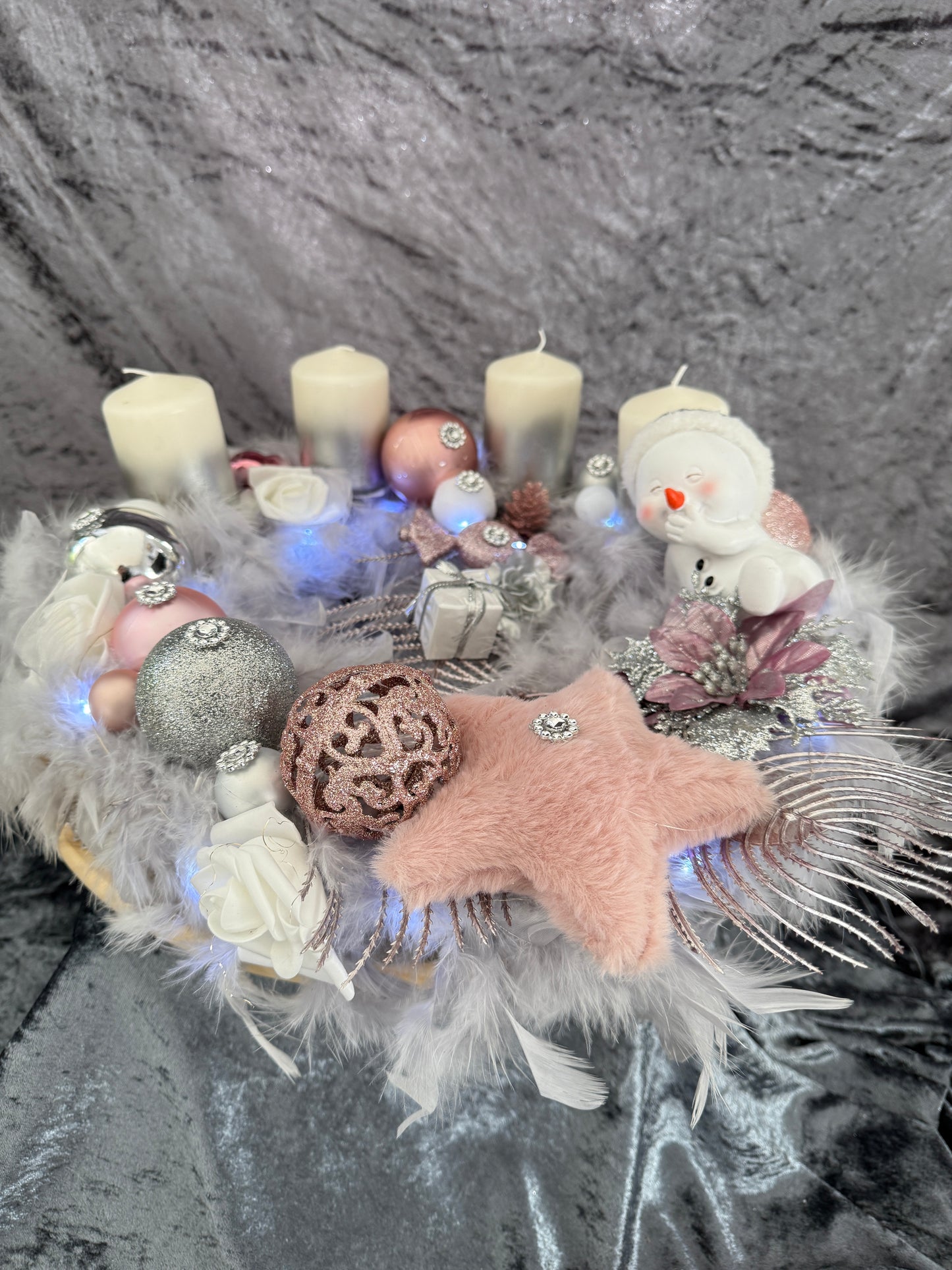 Adventskranz Federkranz grau rosa