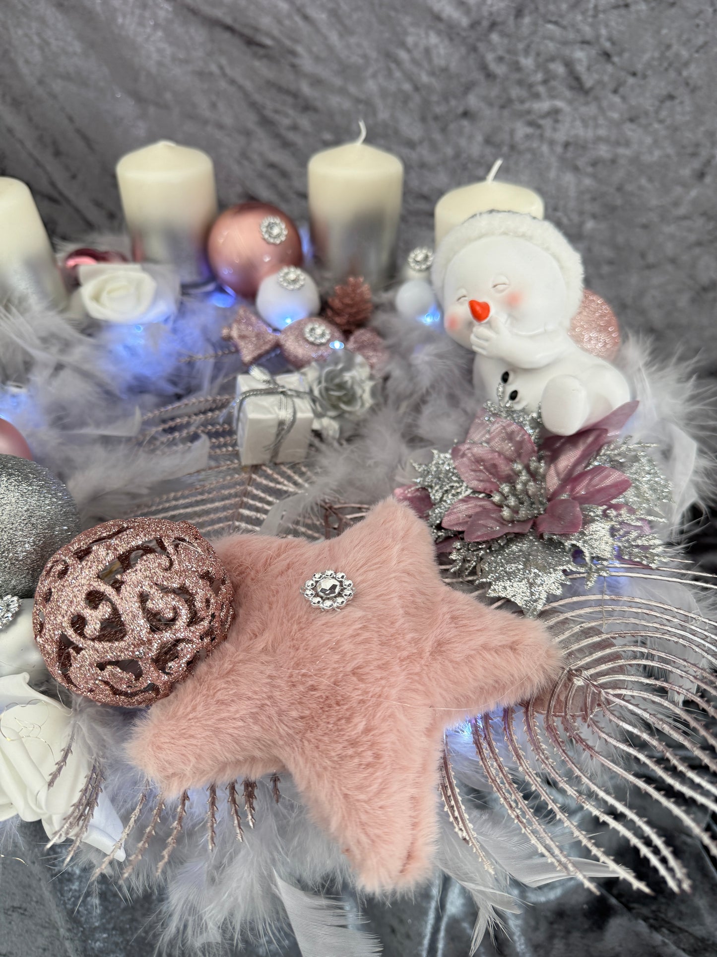 Adventskranz Federkranz grau rosa