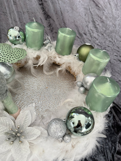 Adventskranz Federkranz weiß grün