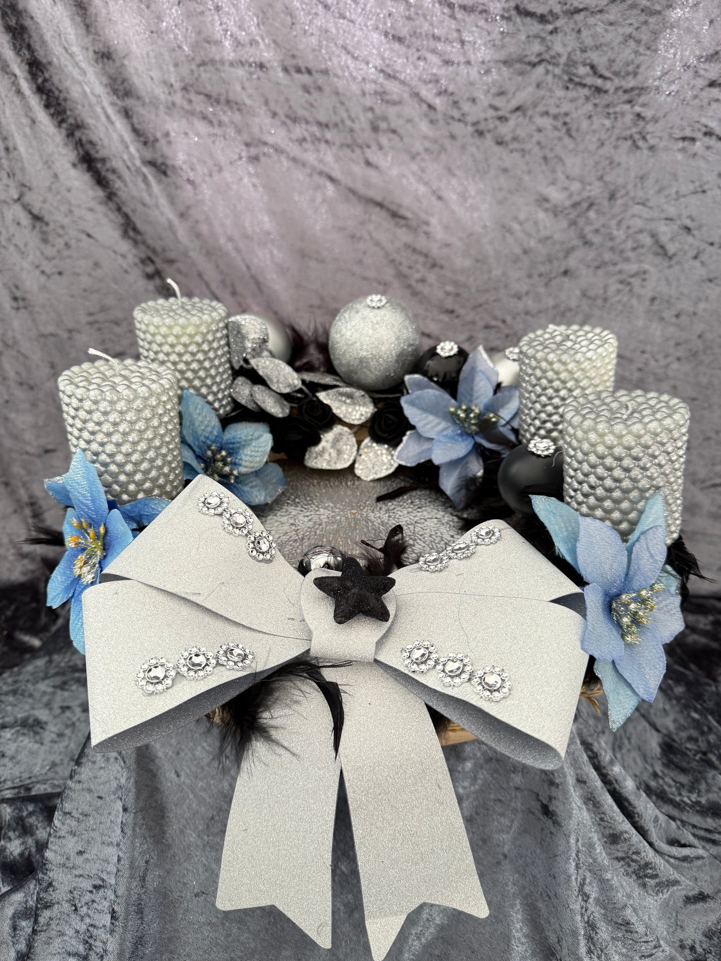 Adventskranz Federkranz blau silber