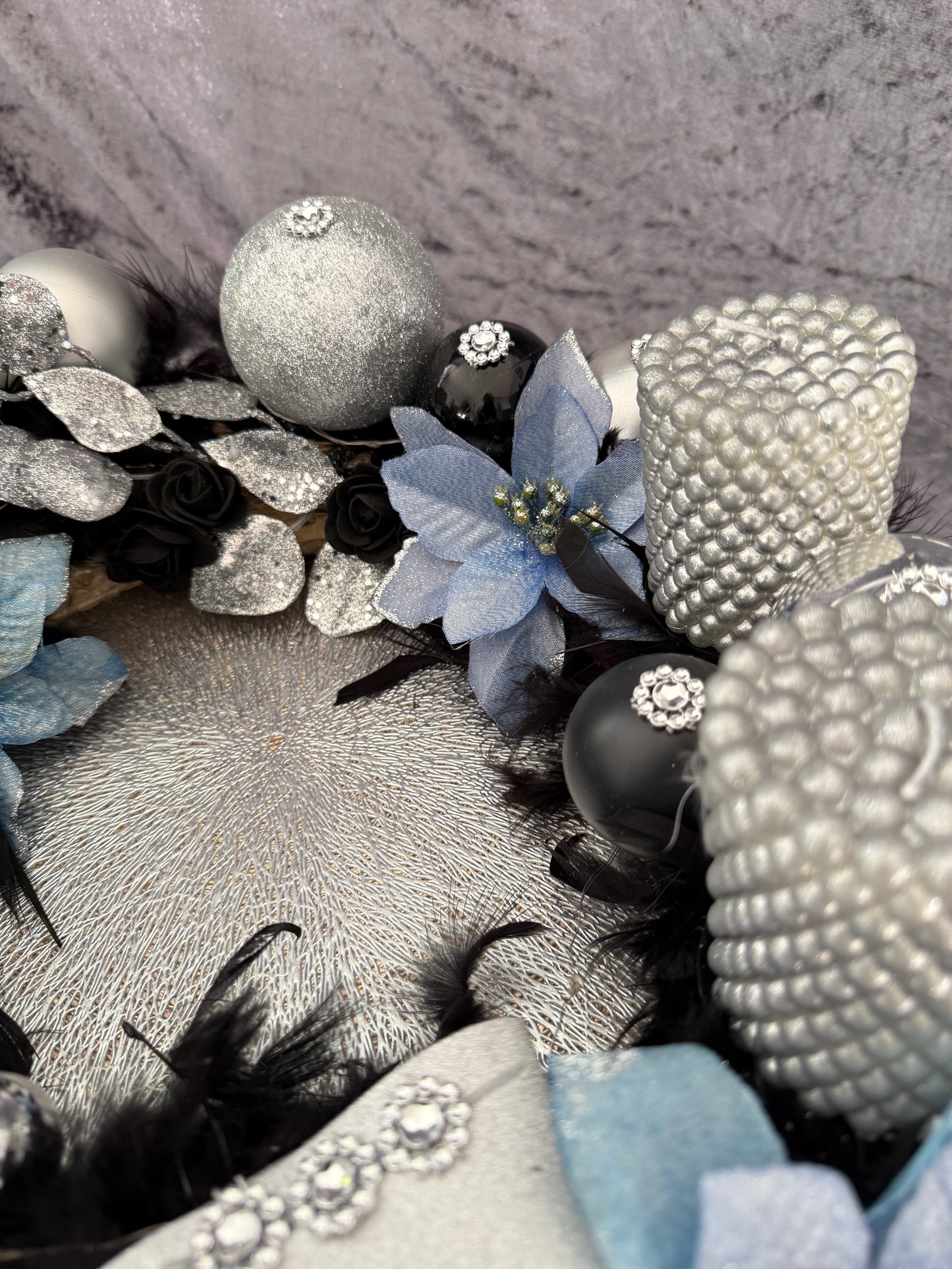 Adventskranz Federkranz blau silber