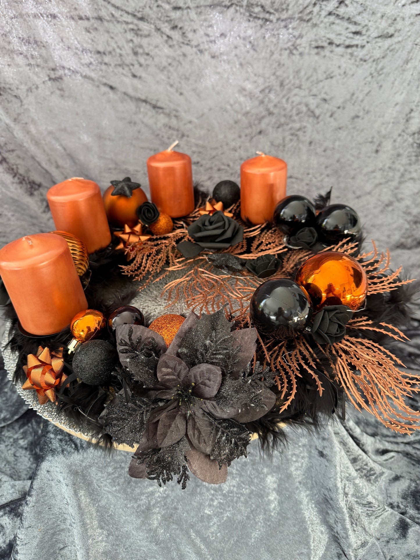 Adventskranz Federkranz schwarz kupfer