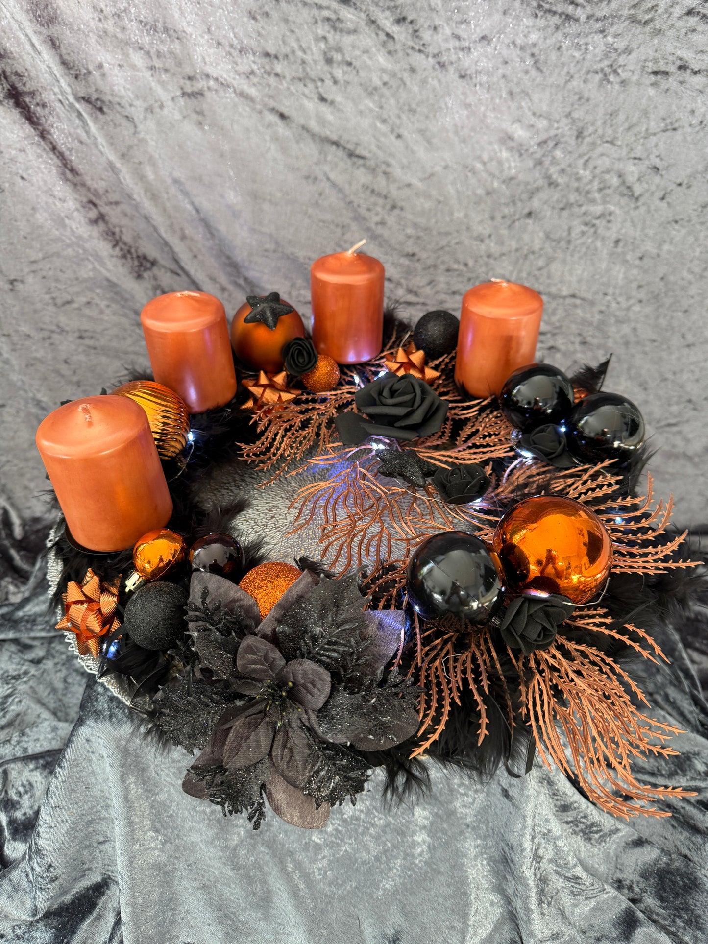 Adventskranz Federkranz schwarz kupfer