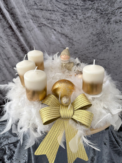 Adventskranz Federkranz weiß gold
