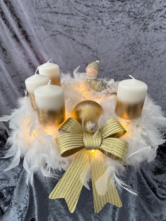 Adventskranz Federkranz weiß gold