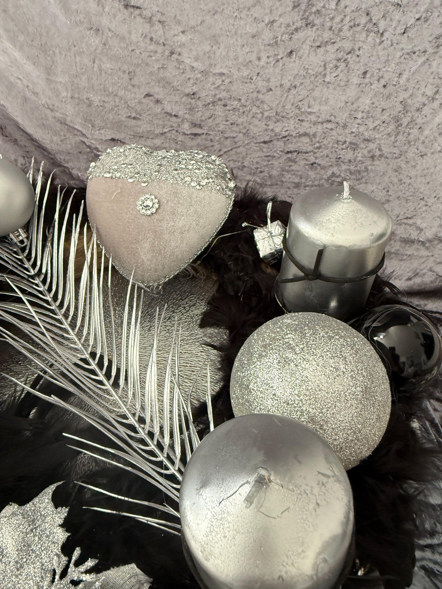 Adventskranz Federkranz schwarz silber