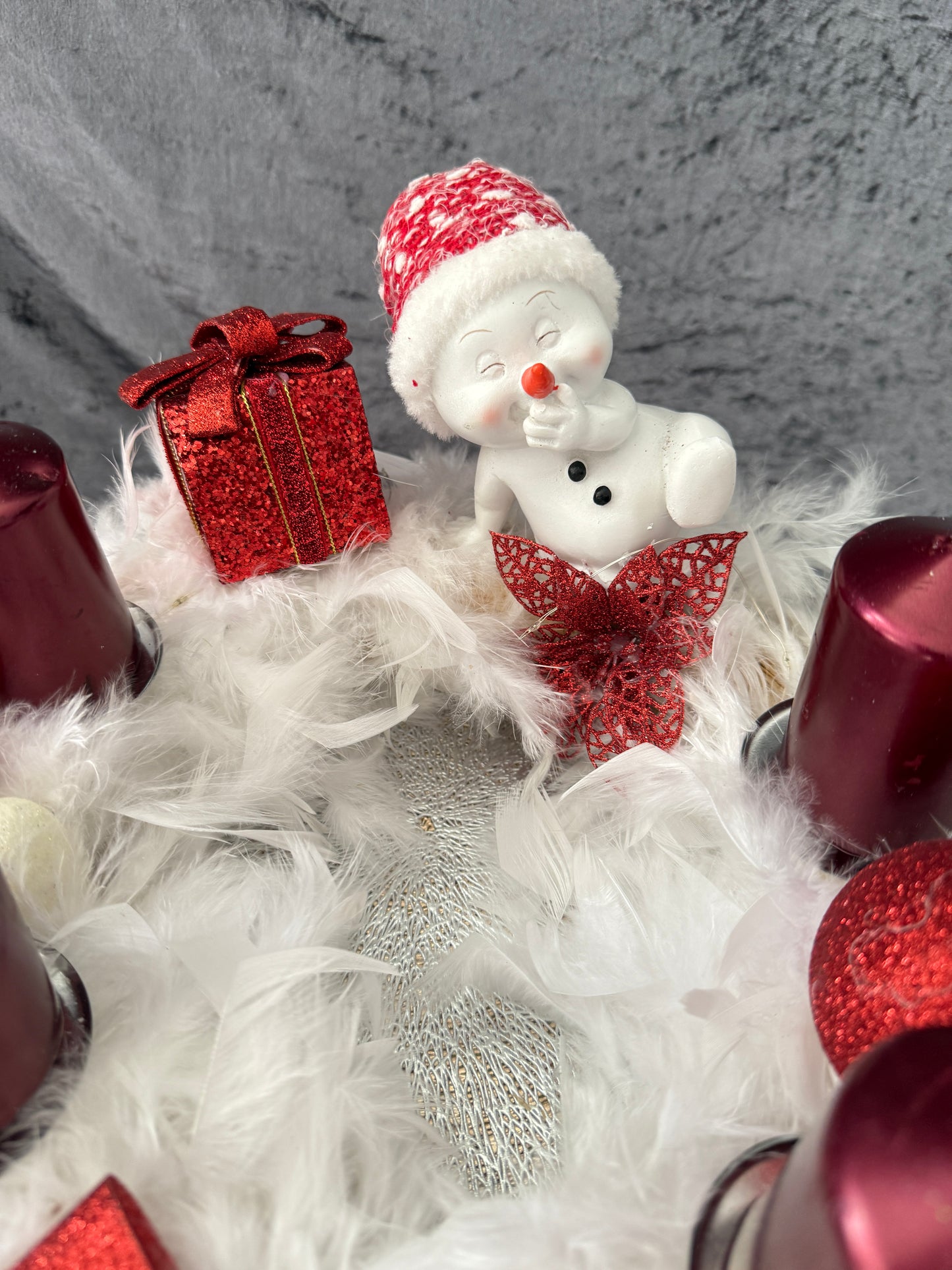 Adventskranz Federkranz rot weiß