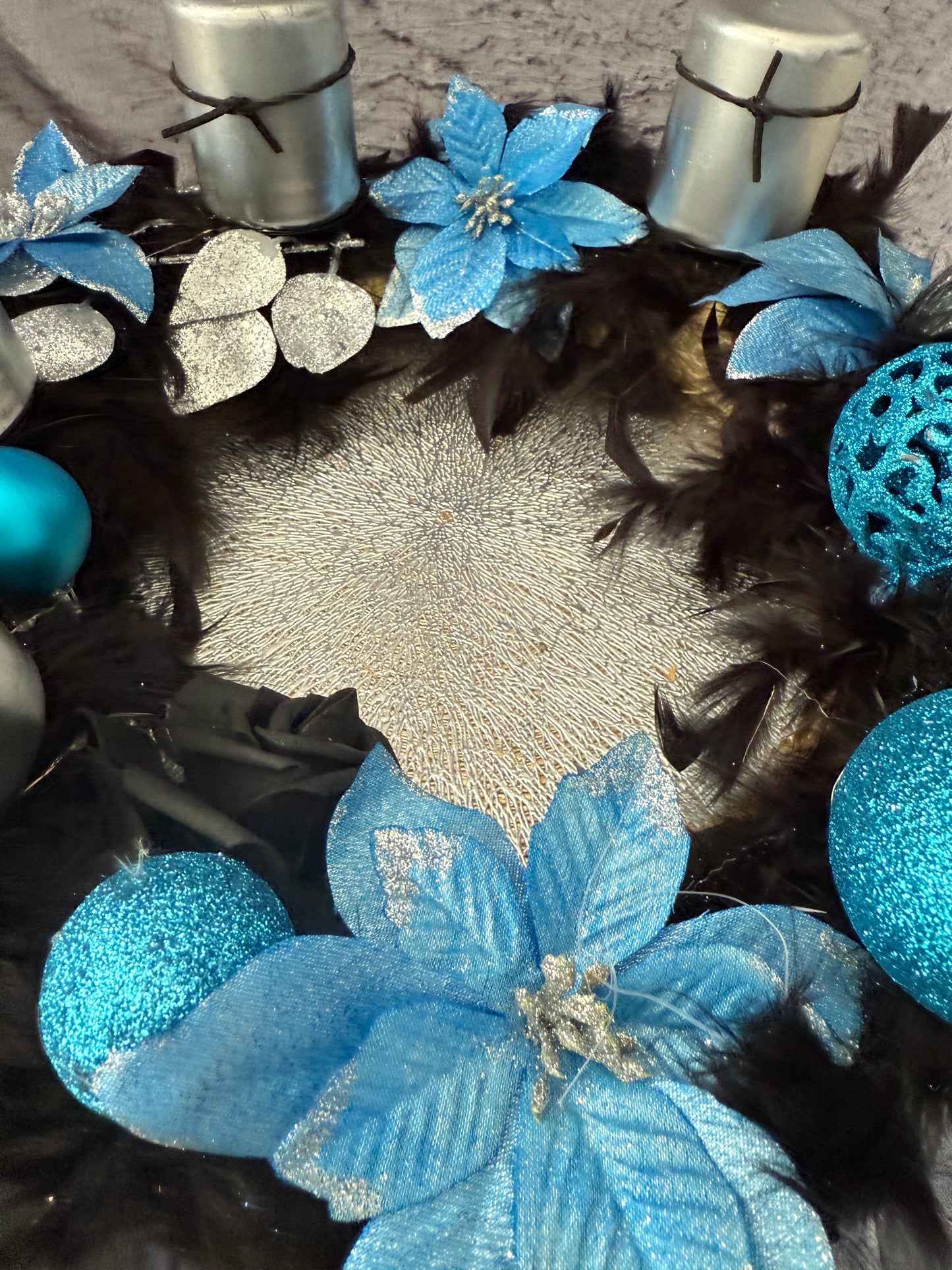 Adventskranz Federkranz schwarz blau