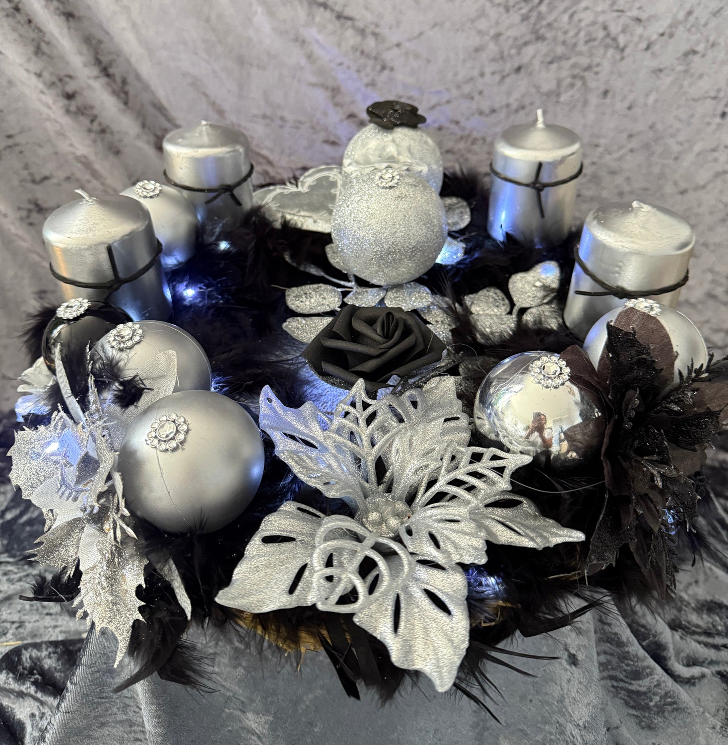 Adventskranz Federkranz schwarz silber