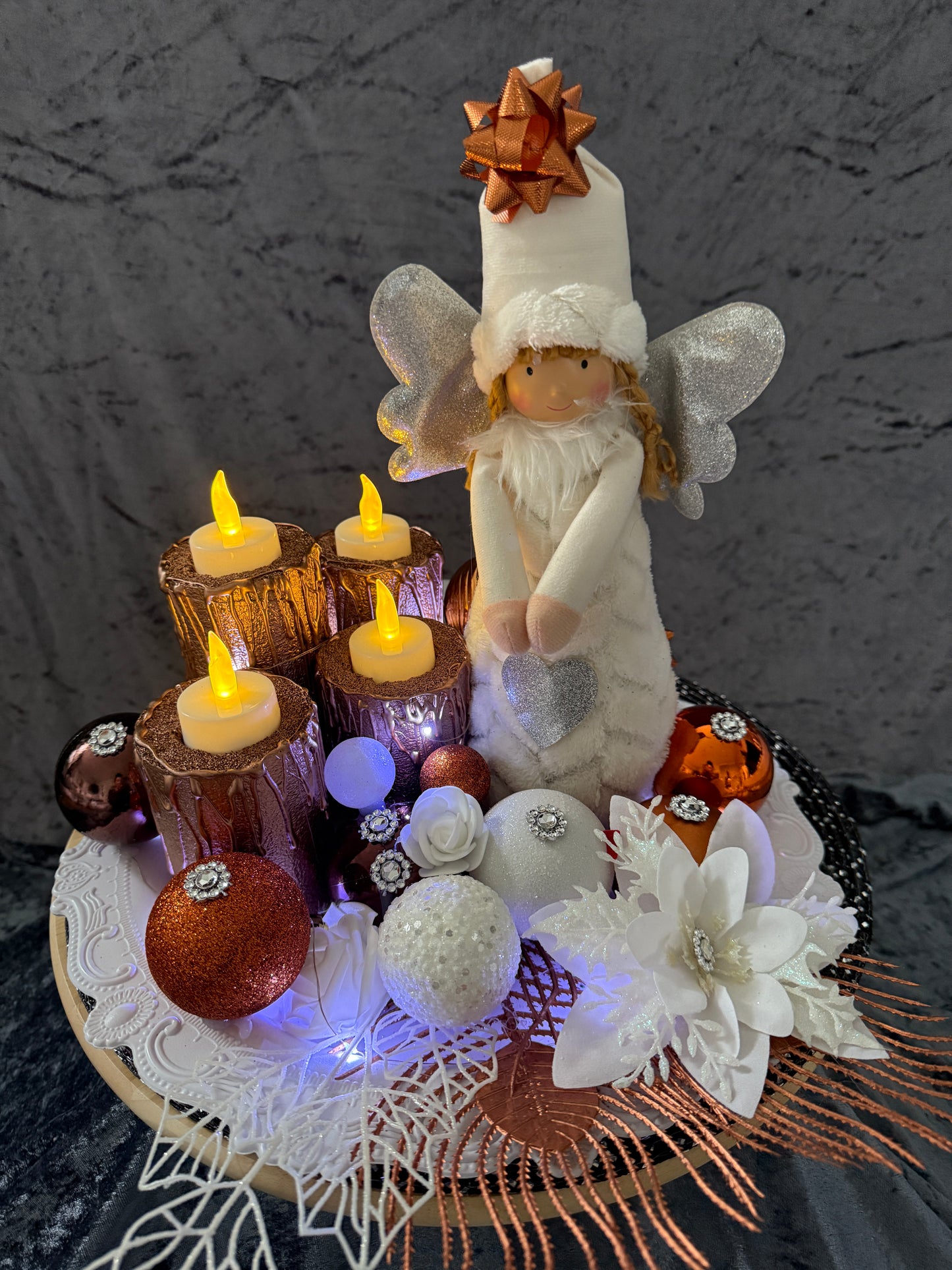 Adventskranz weiß kupfer Engel