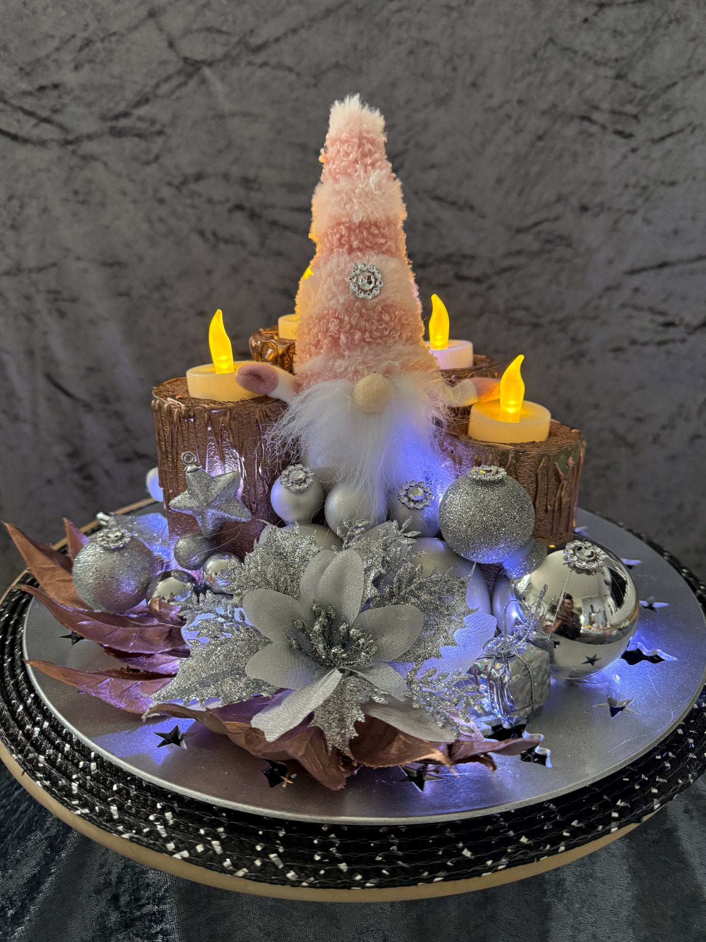 Adventskranz silber rosa Wichtel