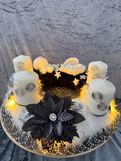 Adventskranz Federkranz weiß schwarz