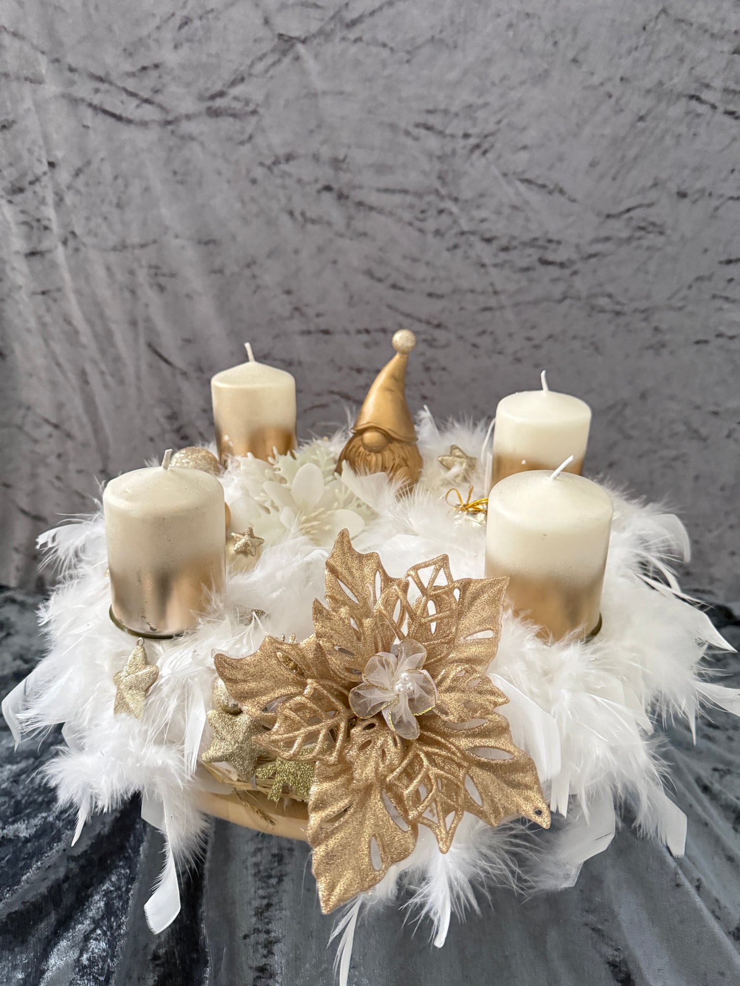 Adventskranz Federkranz weiß gold