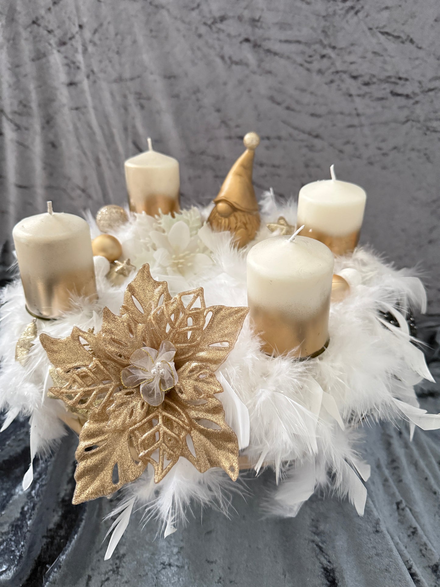 Adventskranz Federkranz weiß gold