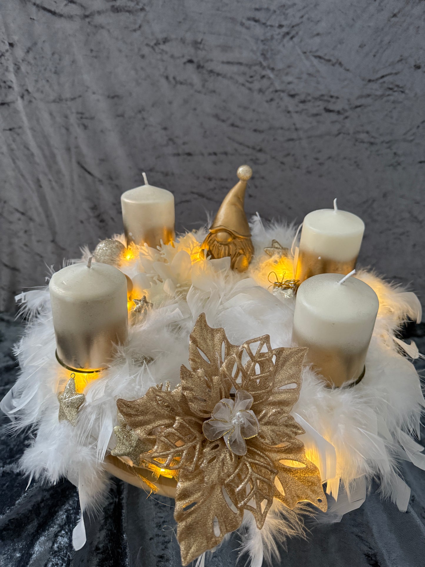 Adventskranz Federkranz weiß gold