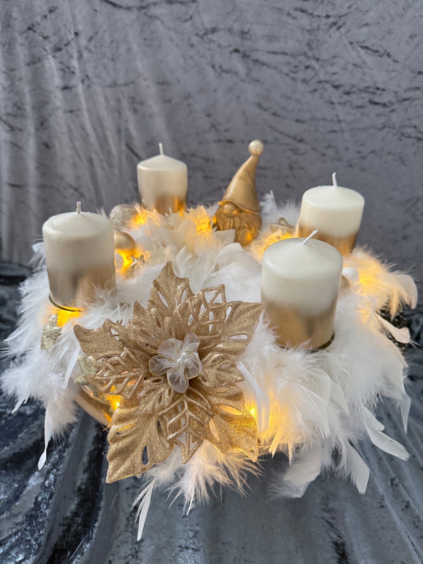 Adventskranz Federkranz weiß gold