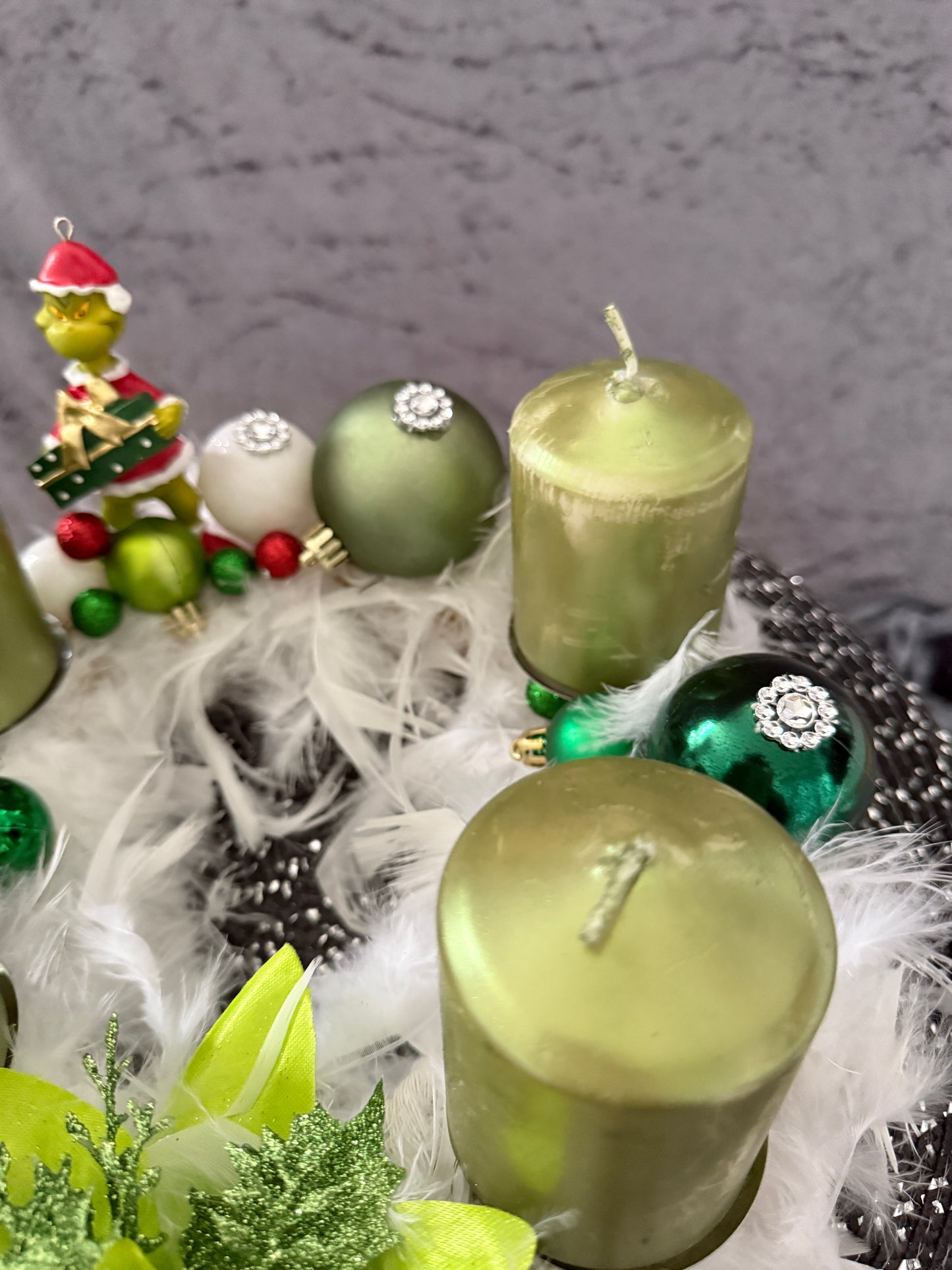 Adventskranz Federkranz weiß grün