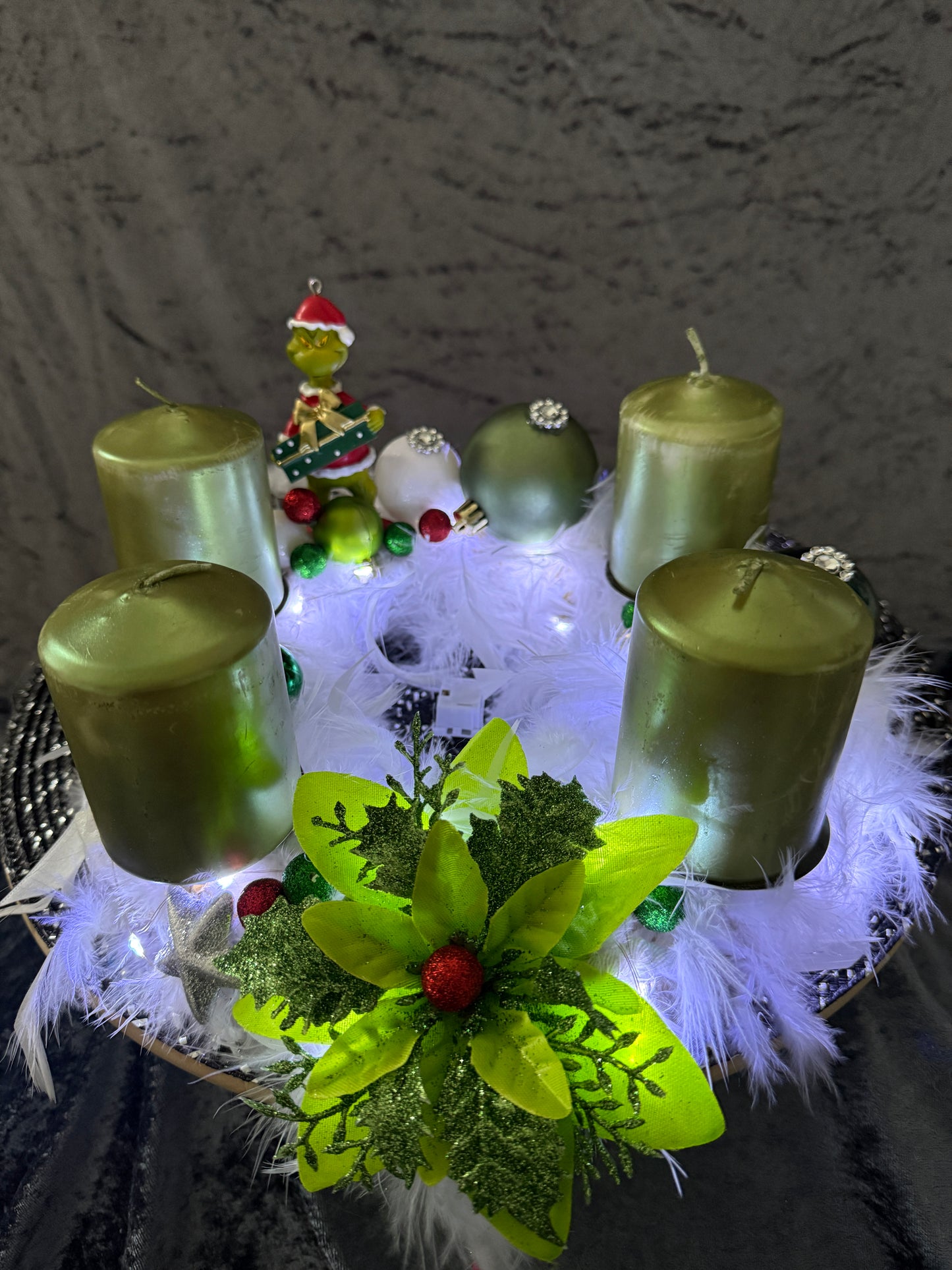 Adventskranz Federkranz weiß grün