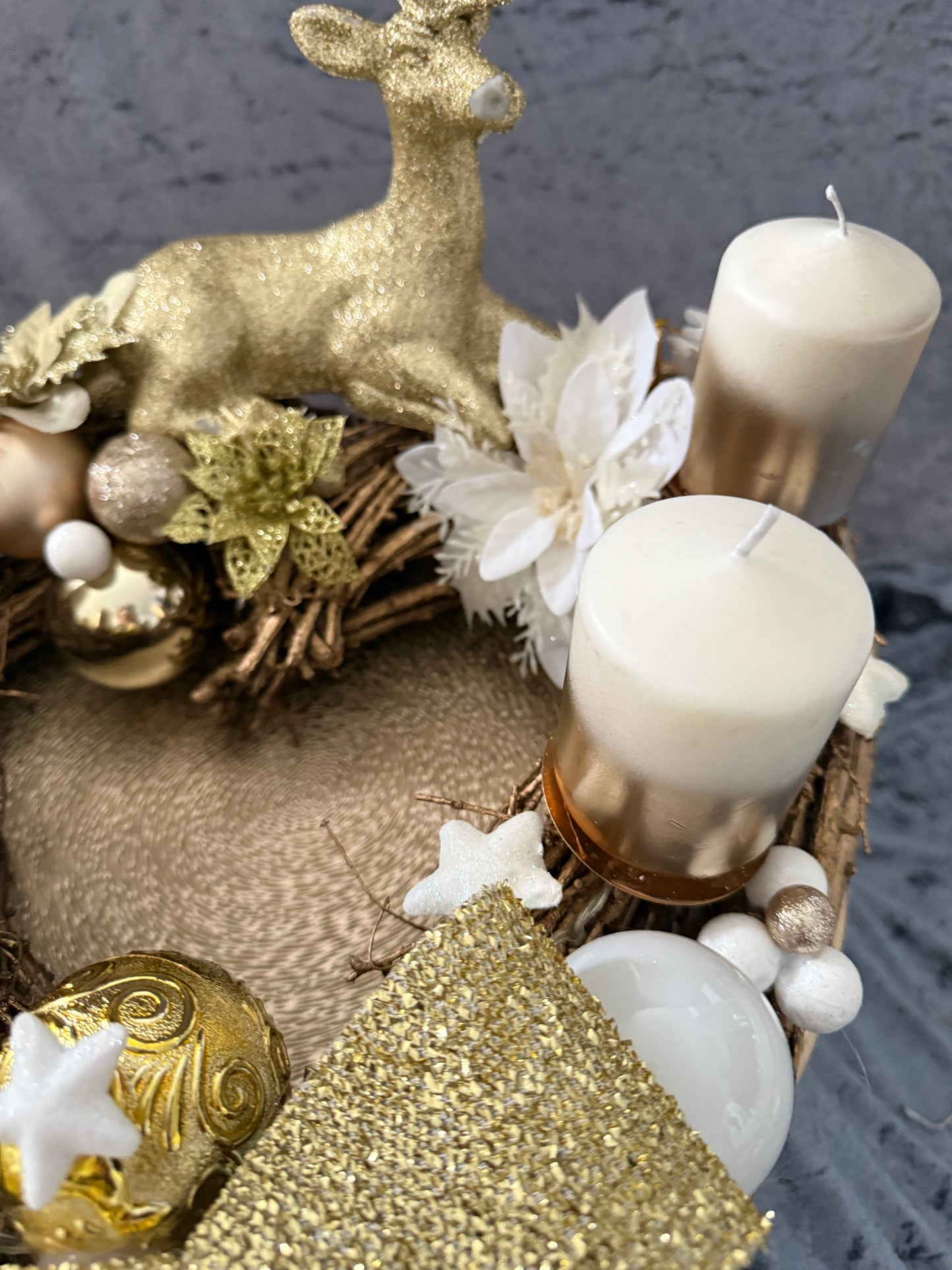 Adventskranz Holzkranz gold weiß