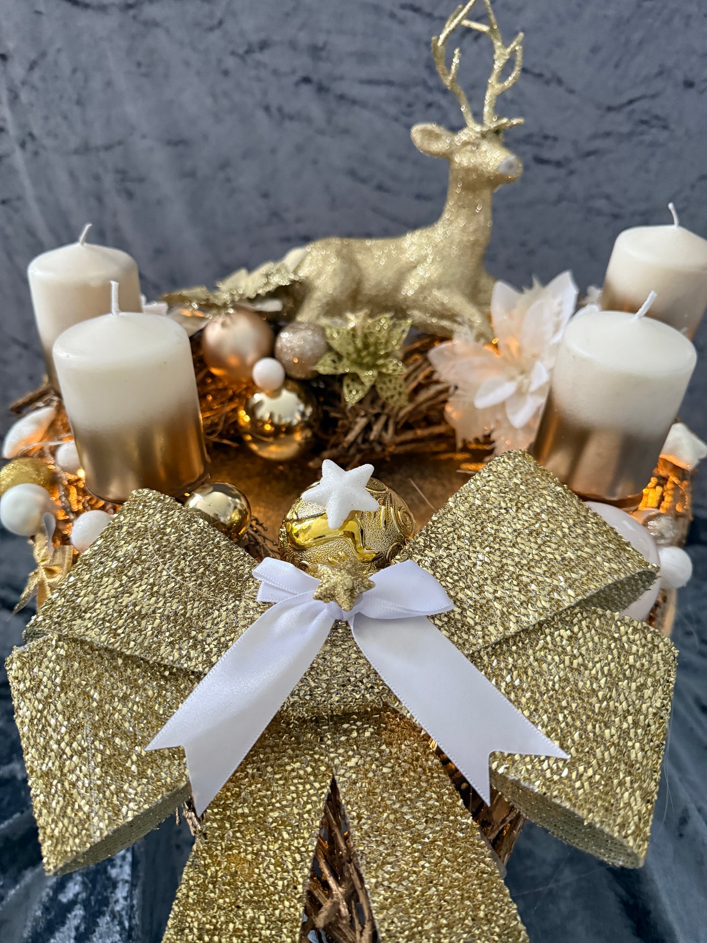 Adventskranz Holzkranz gold weiß