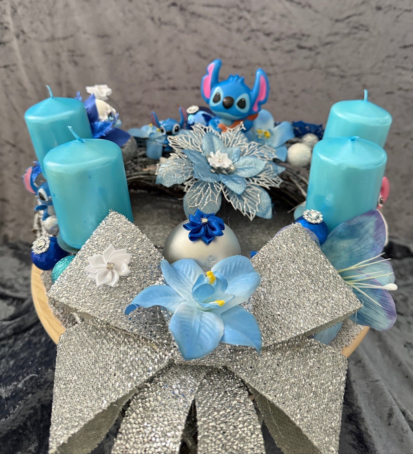 Adventskranz Holzkranz blau silber