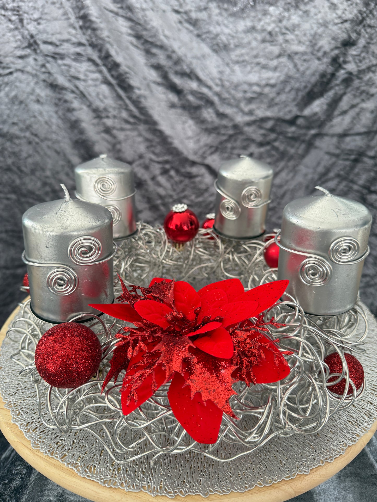 Adventskranz Alu Kranz silber rot